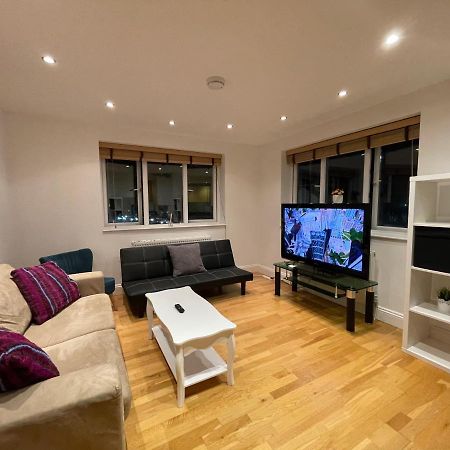 Beautiful & Luxurious Apartment In Richmond Richmond  Buitenkant foto